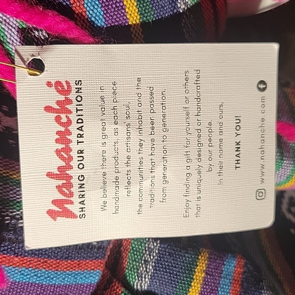 Nahanché Doll, "SHARING OUR TRADITIONS" - Picture 3 of 9